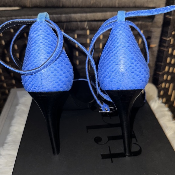 Tibi Amber Single Band Sandal - sz 39. Never worn out just around the house. - Picture 6 of 8